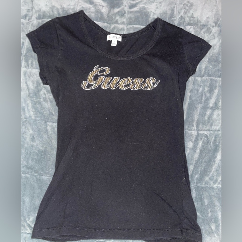 Vintage Guess Women's Black Tee with Gold Accents